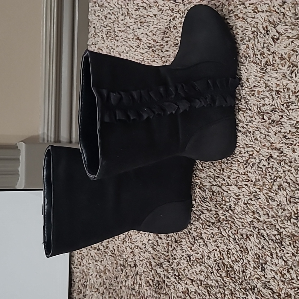 Black Boots